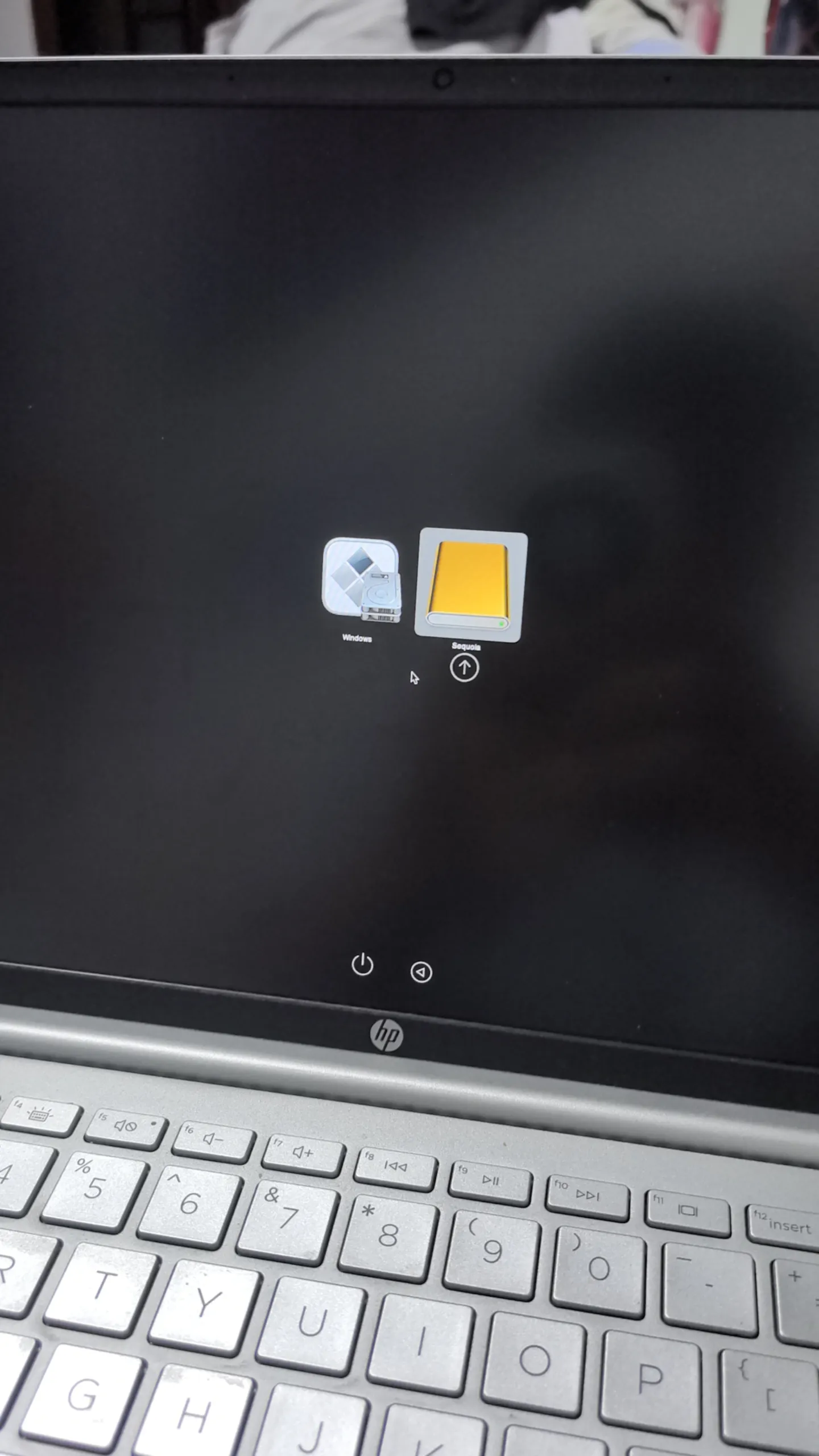 HP Pavilion Aero Laptop 13-be0xxx（AMD Ryzen 5 5600U）黑苹果安装EFI OC 1.0.4 Sequoia 15.4.1